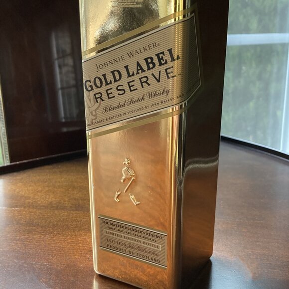 RARE GOLD FINISH BOTTLE Empty Johnnie Walker Gold Label Reserve, Limited Edition - Picture 2 of 10